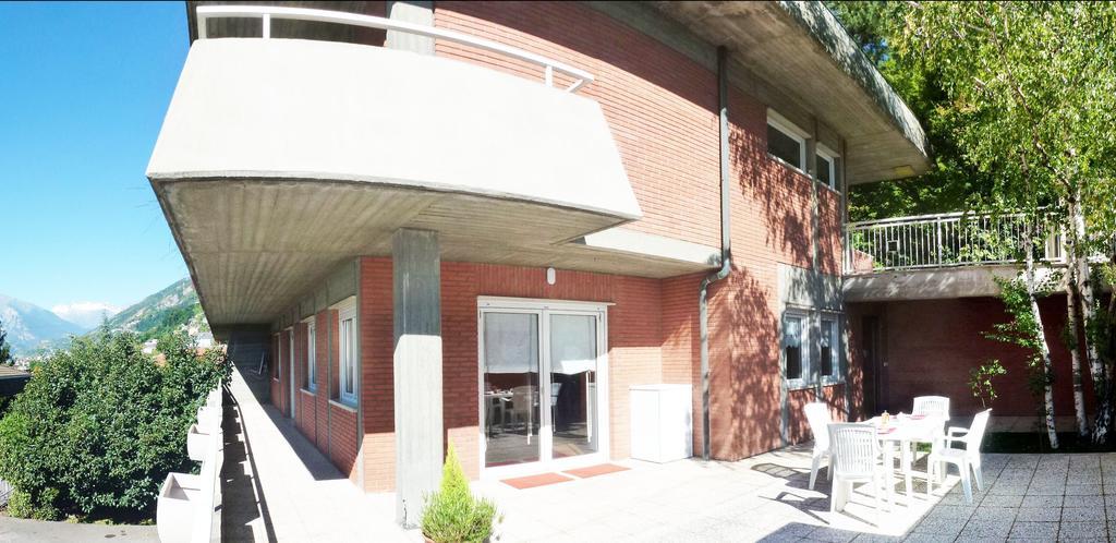 La Betulla Appartamento Confortevole Wifi E Parking Free Aosta Eksteriør bilde